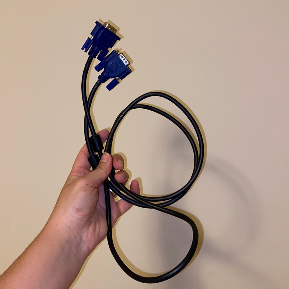 VGA Adapter Cable